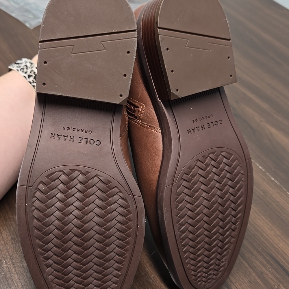 Cole Haan Size 5B Brown River Chelsea Bootie - Picture 5 of 8